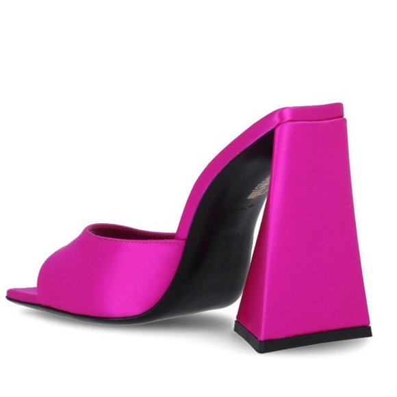 The Attico Devon Mule in Fuchsia - Picture 3 of 8